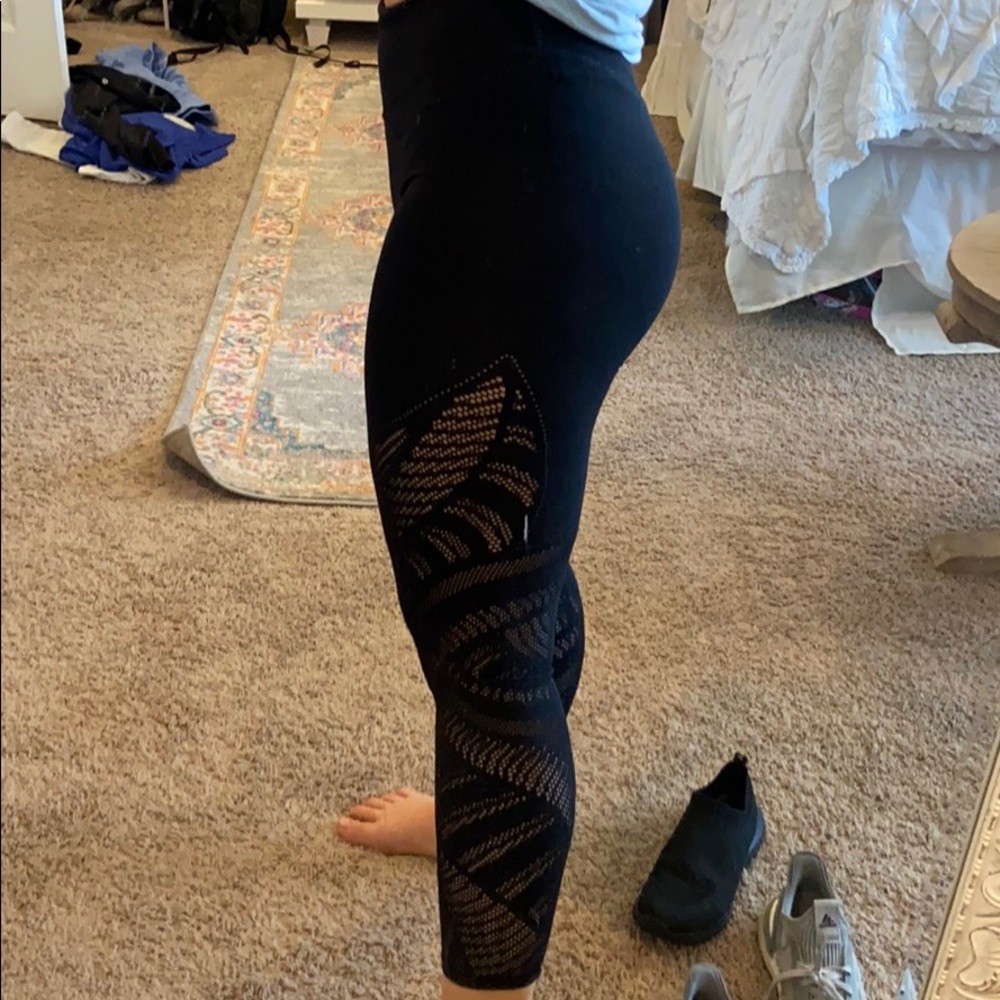 Meshed black leggings